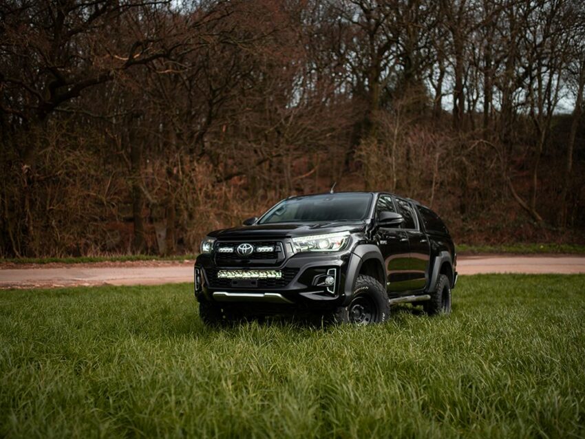 KIT INTEGRATION IIIR-16 PARE CHOC TOYOTA HILUX 2019+ – Image 2