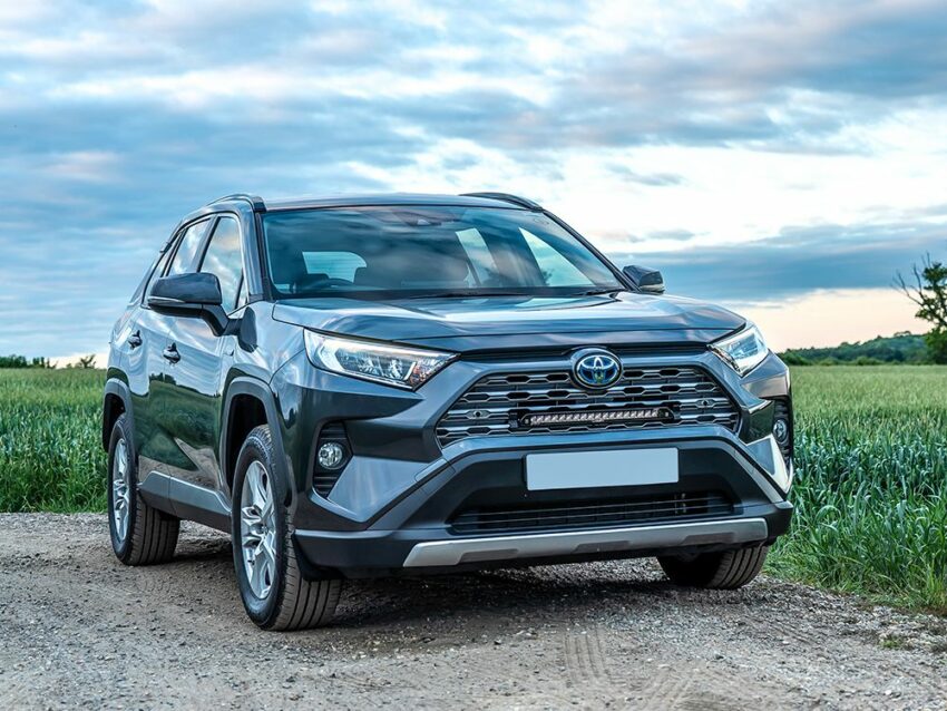 KIT MONTAGE LINEAR 18 CALANDRE 058 TOYOTA RAV4 HYBRID 2019+ – Image 2