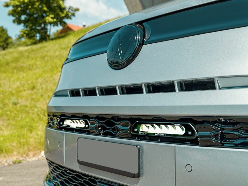 KIT MONTAGE LINEAR 6 CALANDRE VW T7 2022+ – Image 3