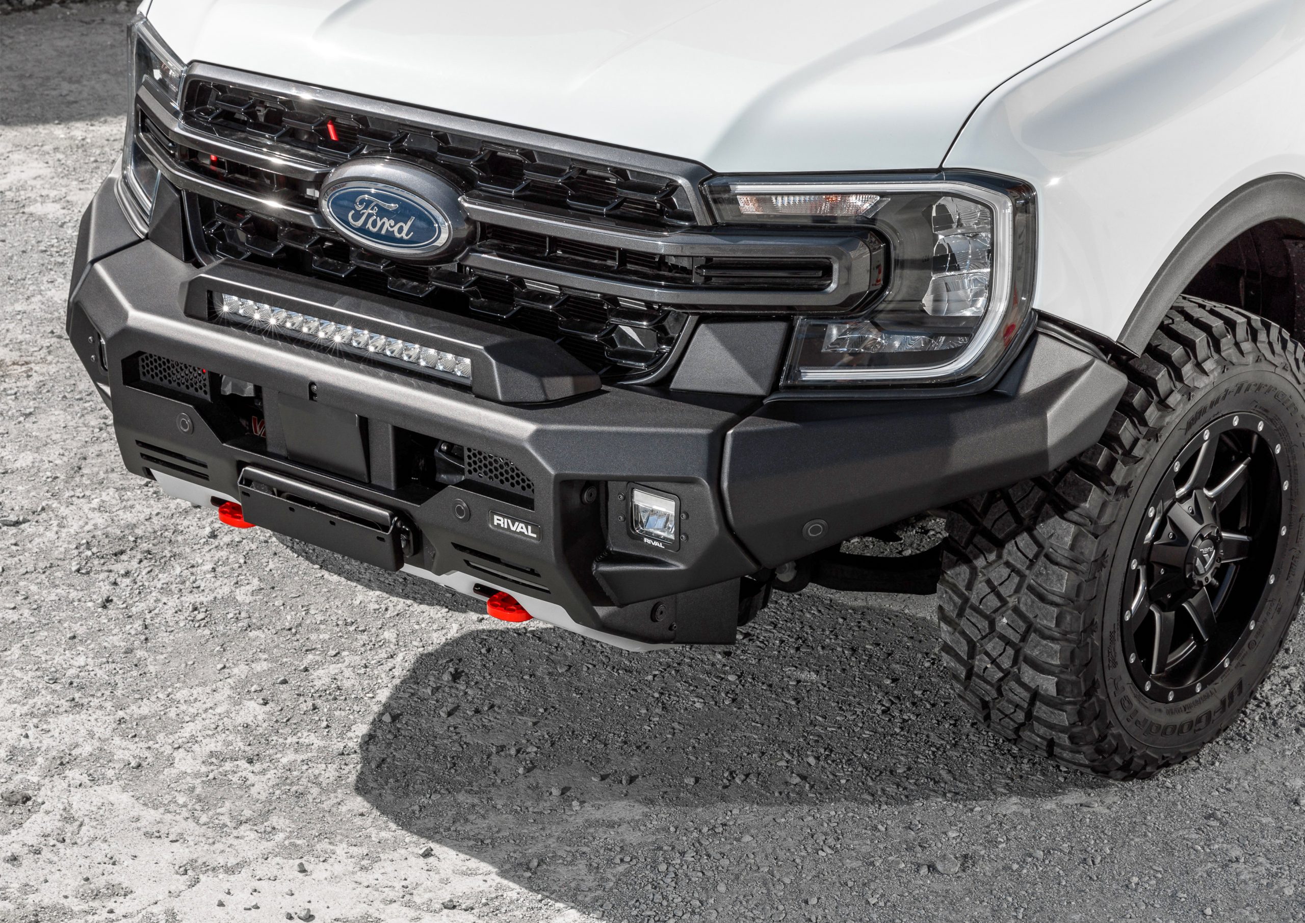 BUMPER FRONT RIVAL FORD RANGER 2022+ NEW (USAGE COMPETITION) – Image 2