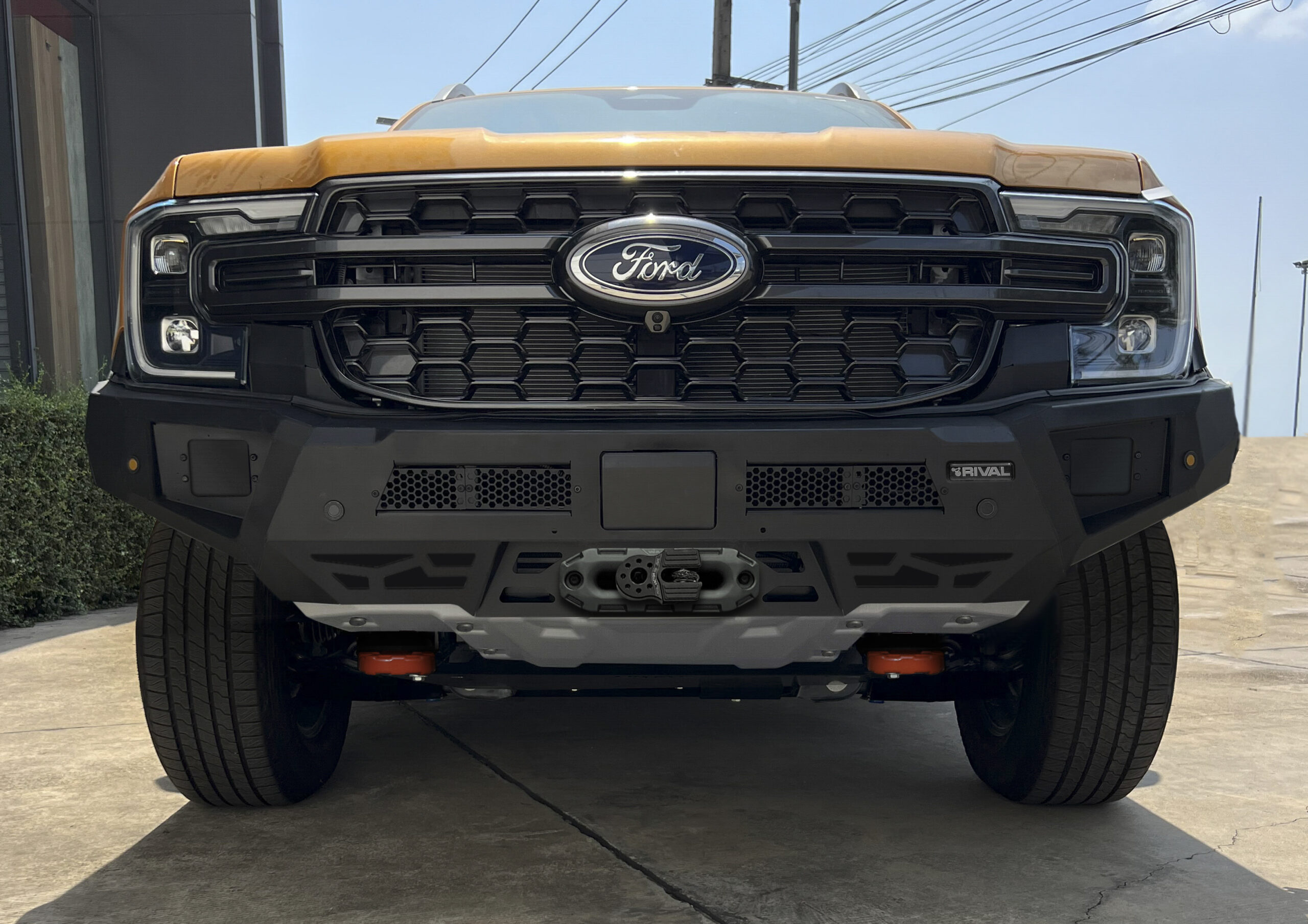 BUMPER FRONT RIVAL FORD RANGER 2022+ (USAGE COMPETITION) – Image 2