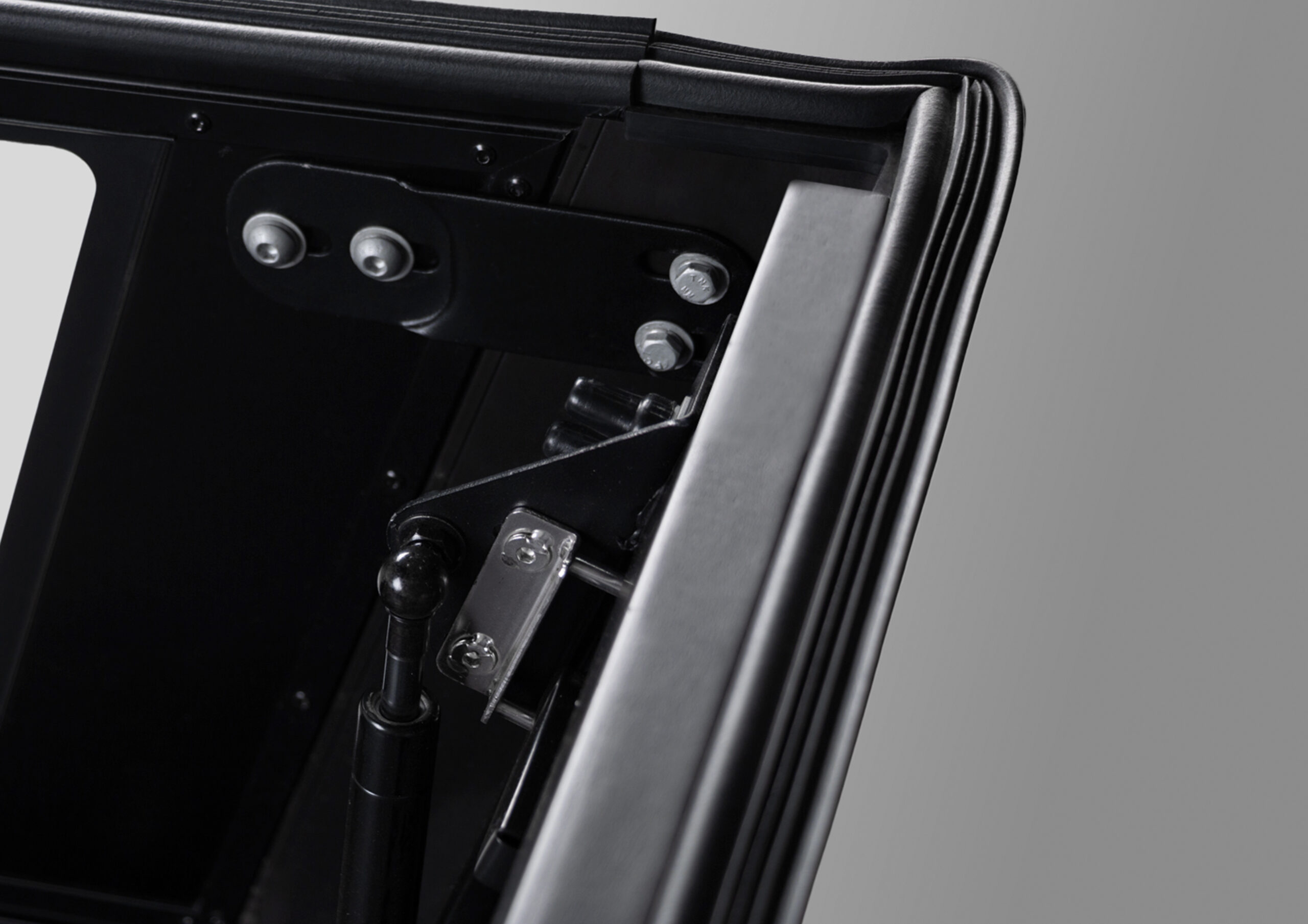 HARD TOP ALUMINIUM RIVAL ISUZU D-MAX E/C 2021+ – Image 10