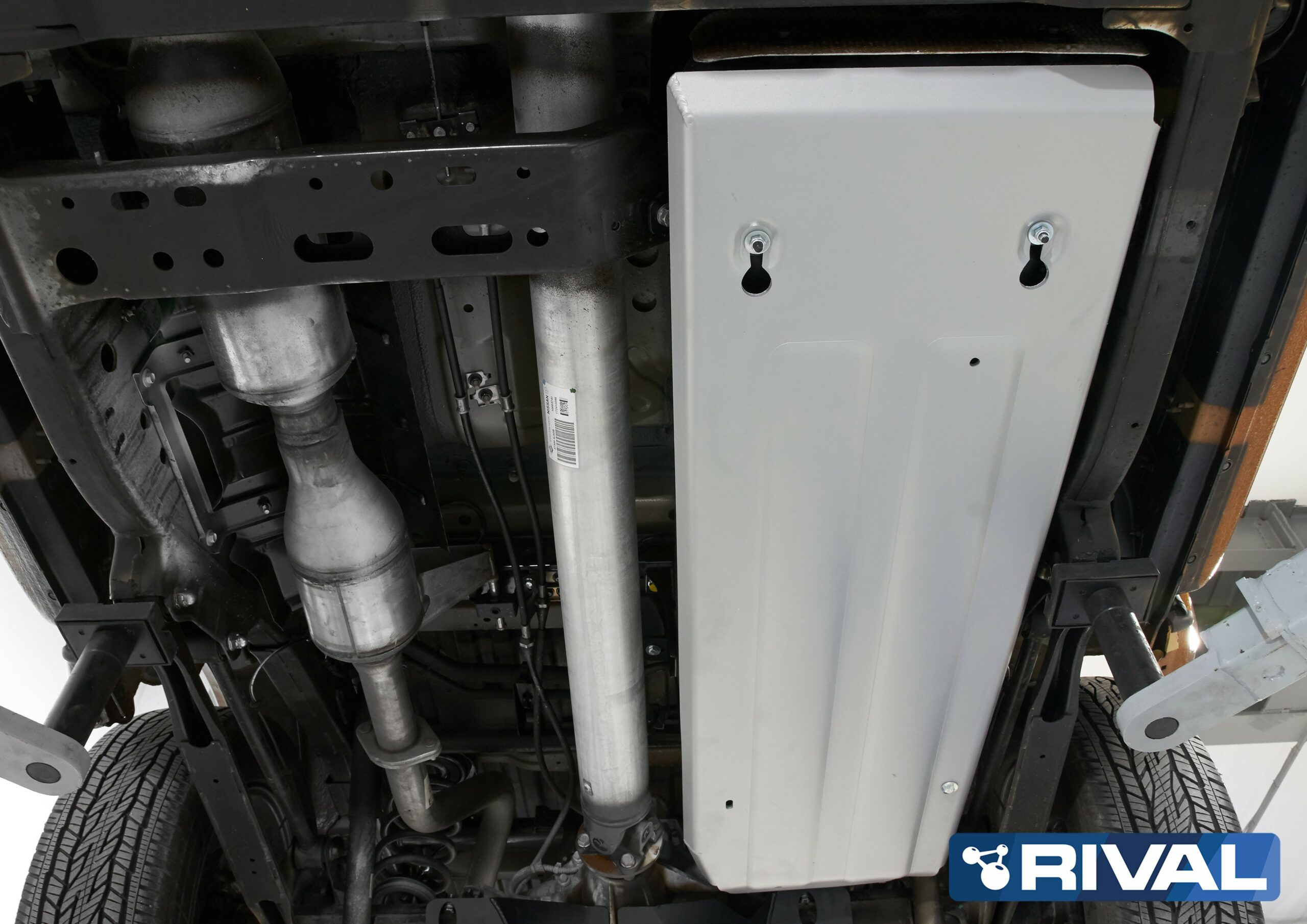 PLAQUE PROTECTION RIVAL RESERVOIR NISSAN NAVARA NP300 ->2019 (bP31) – Image 2